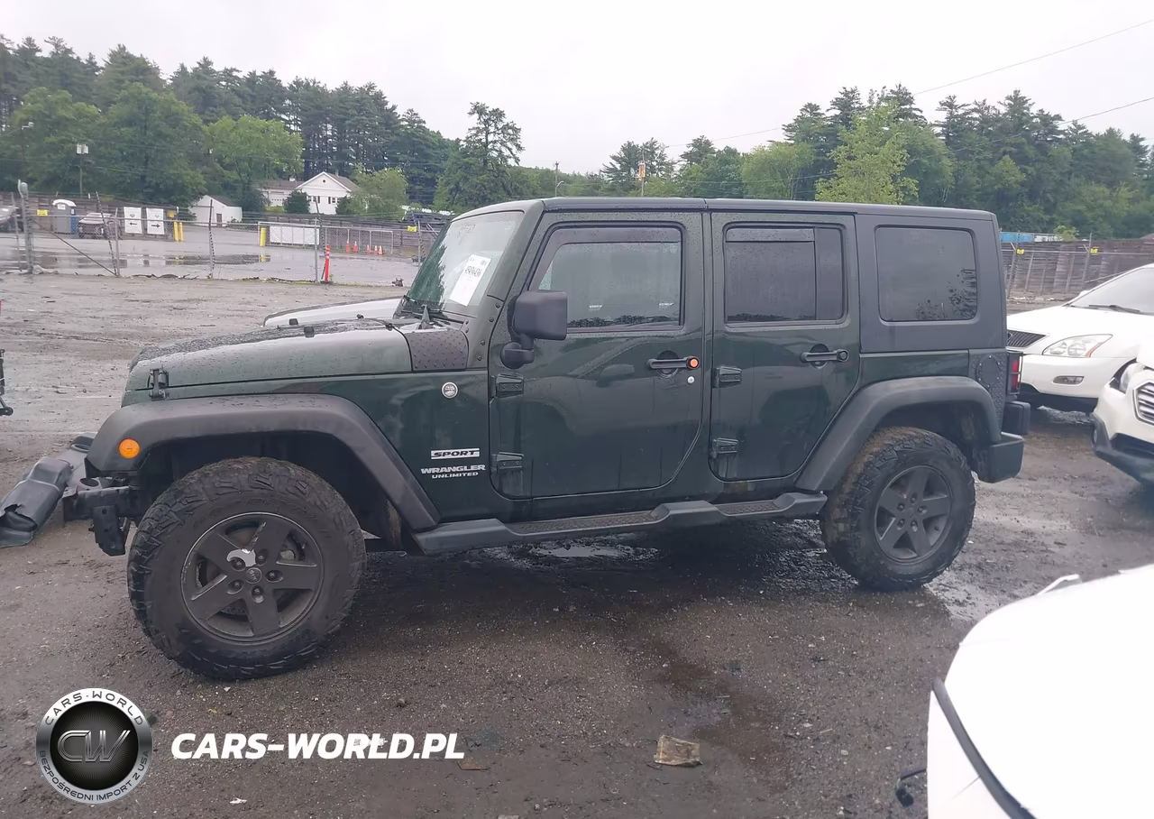 2010 Jeep Wrangler Unlimited Sport VIN:1J4BA3H12AL127542 - 15