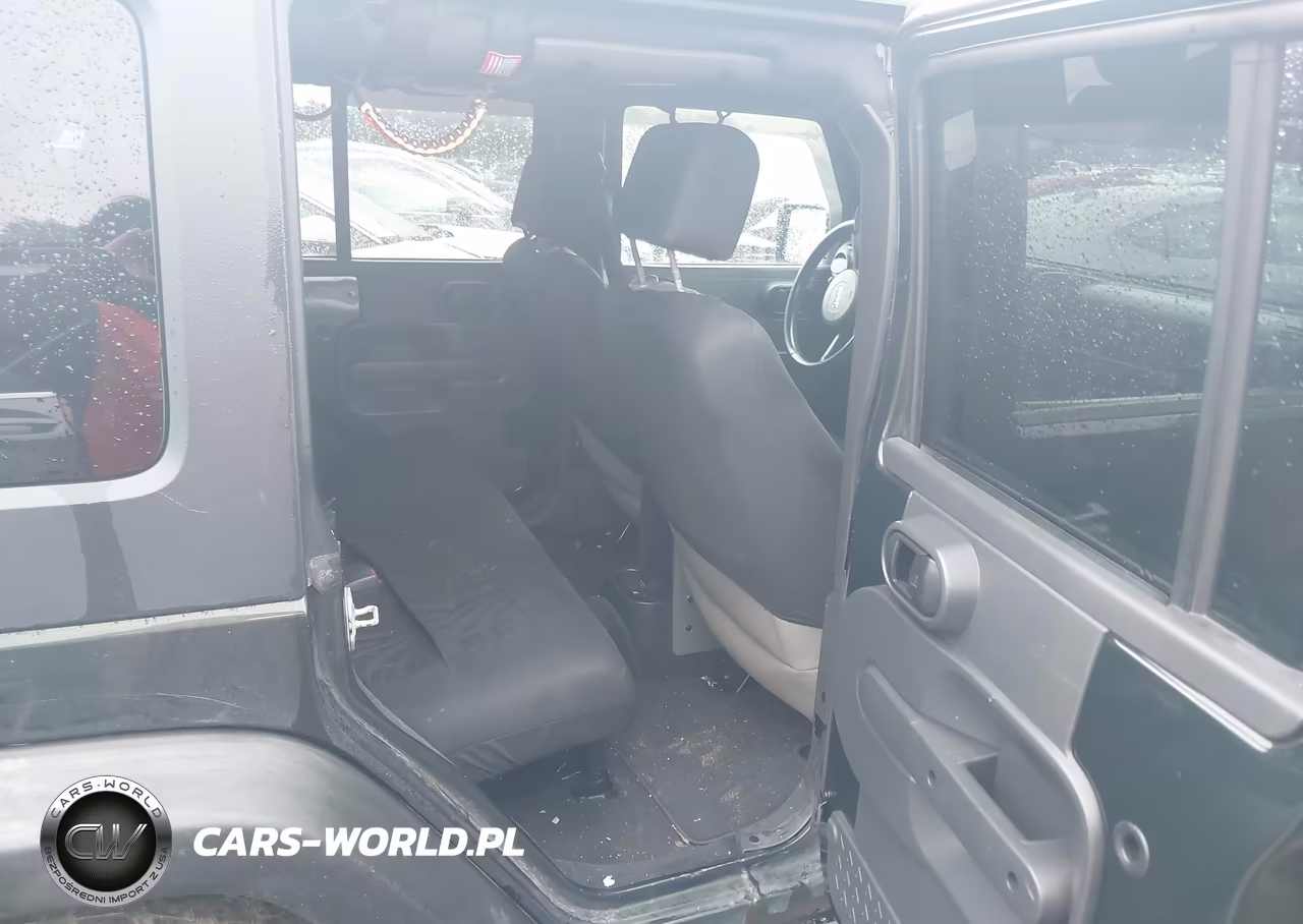 2010 Jeep Wrangler Unlimited Sport VIN:1J4BA3H12AL127542 - 8
