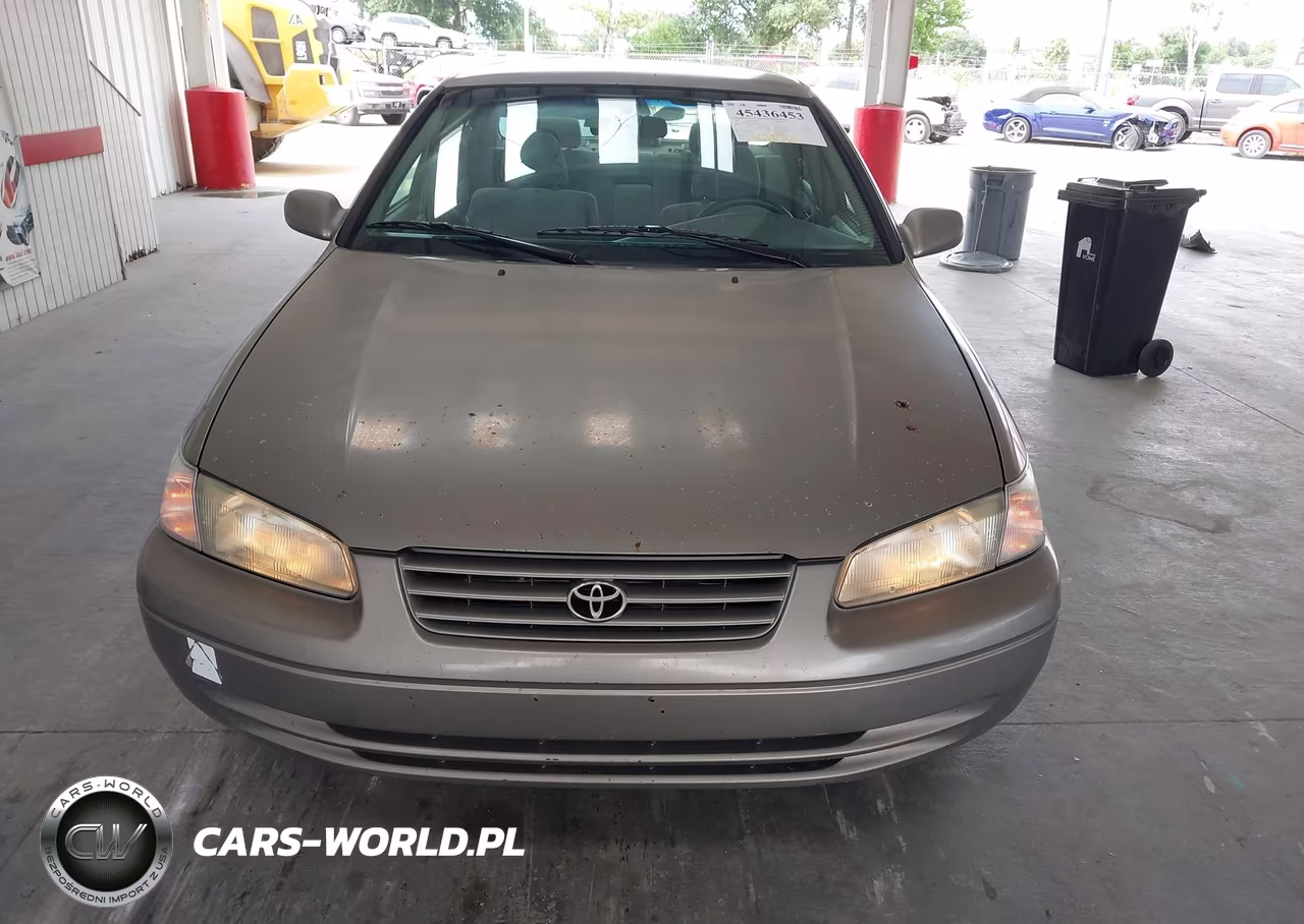 1999 Toyota Camry Le VIN:4T1BG22K3XU512610 - 12