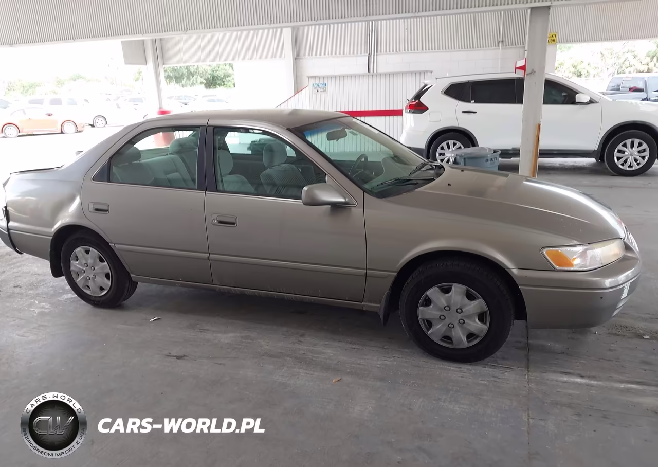 1999 Toyota Camry Le VIN:4T1BG22K3XU512610 - 13