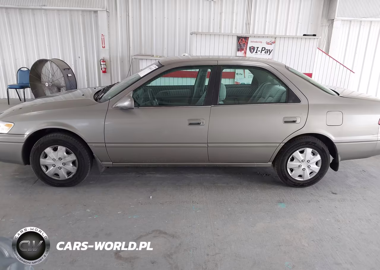 1999 Toyota Camry Le VIN:4T1BG22K3XU512610 - 14