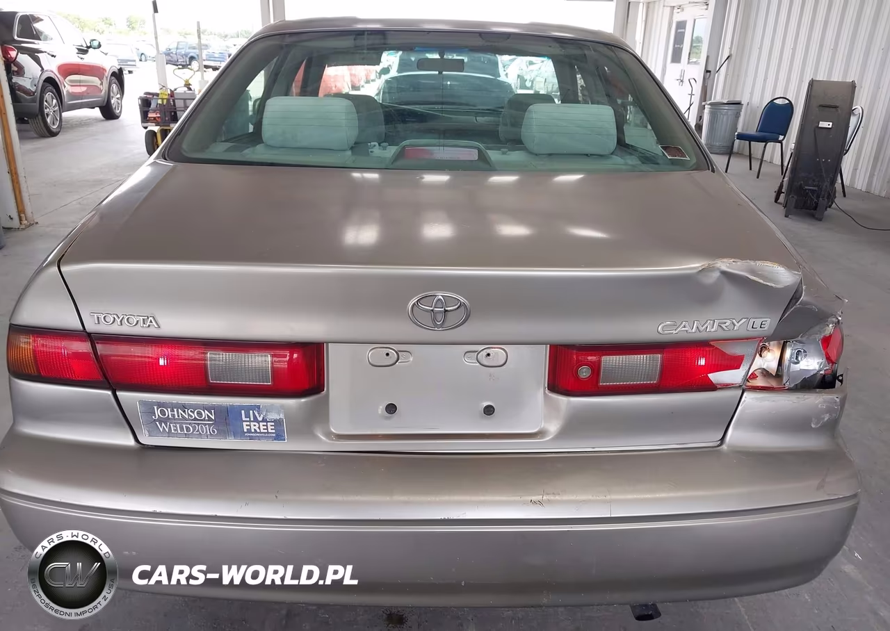 1999 Toyota Camry Le VIN:4T1BG22K3XU512610 - 16