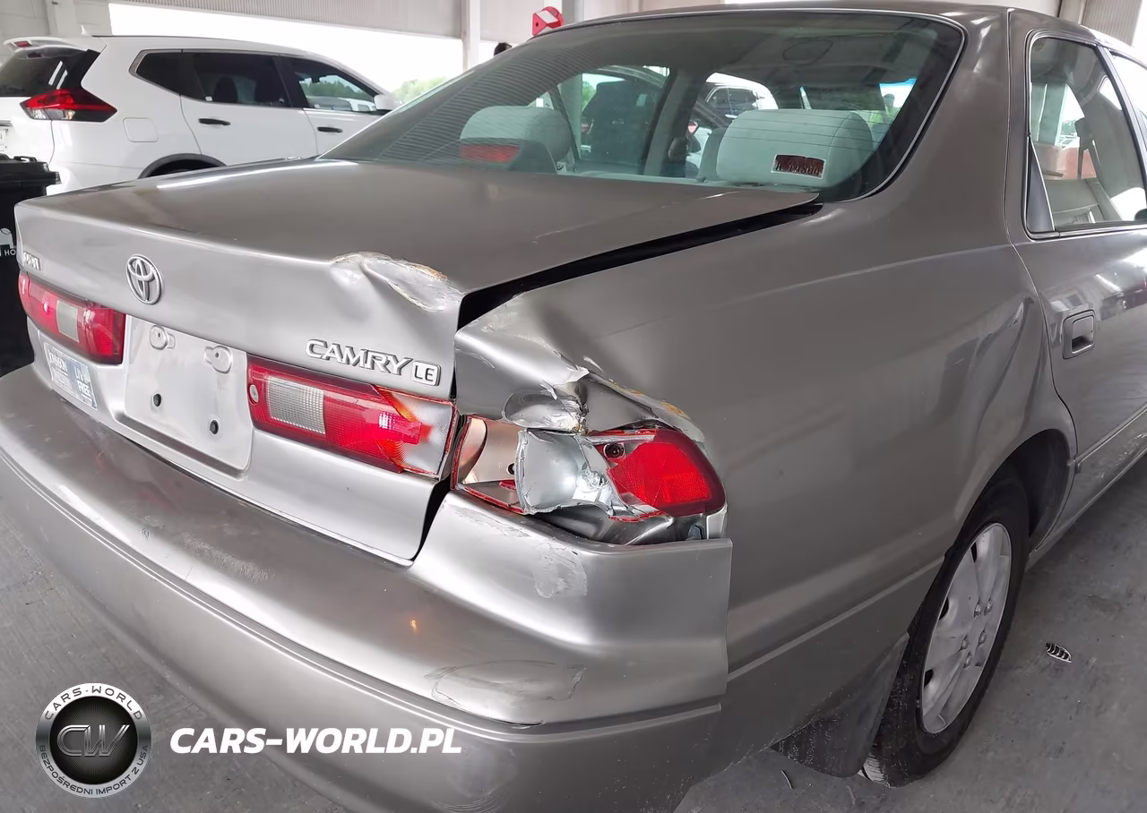 1999 Toyota Camry Le VIN:4T1BG22K3XU512610 - 6