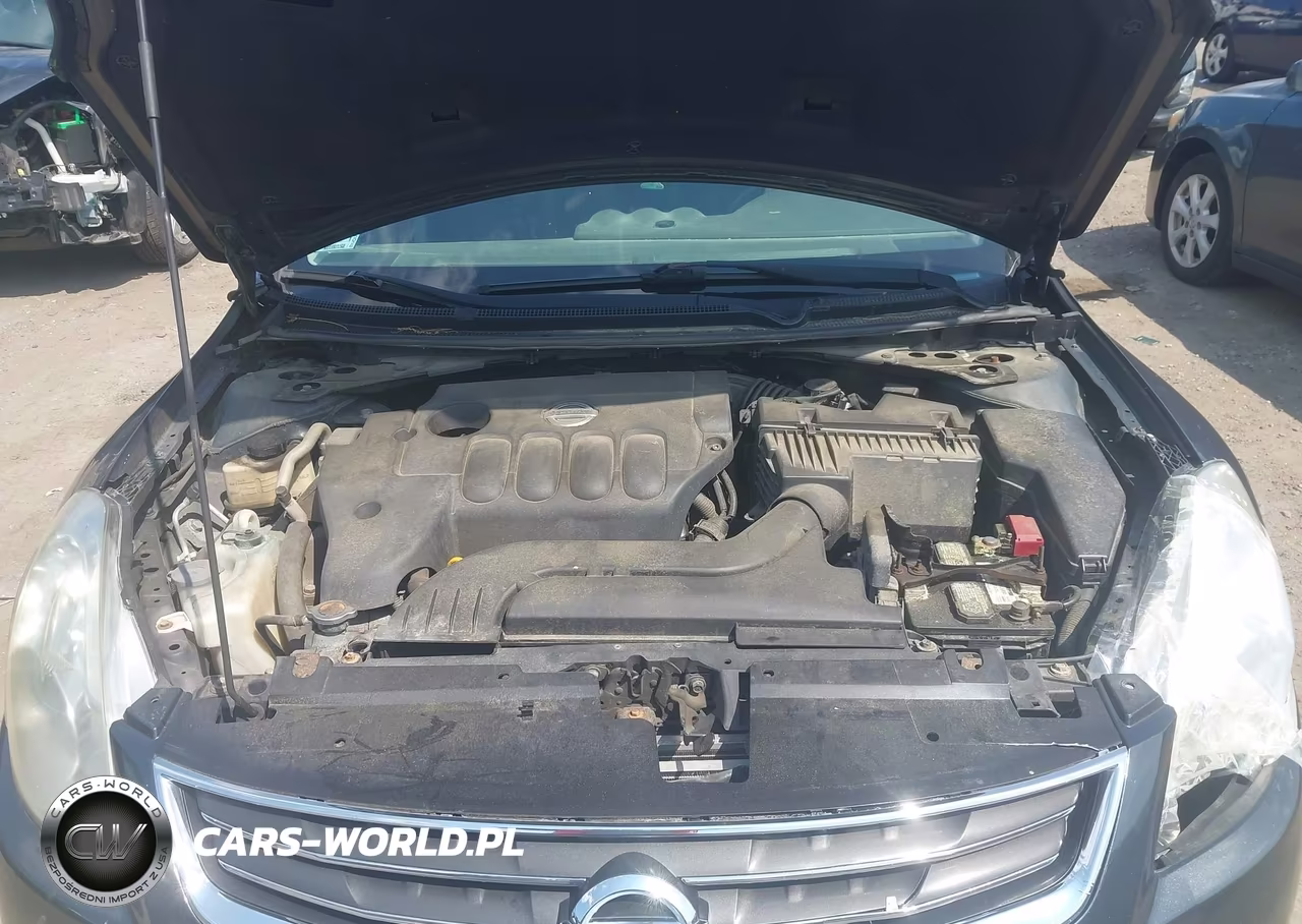 2011 Nissan Altima 2.5 S VIN:1N4AL2APXBC110757 - 10