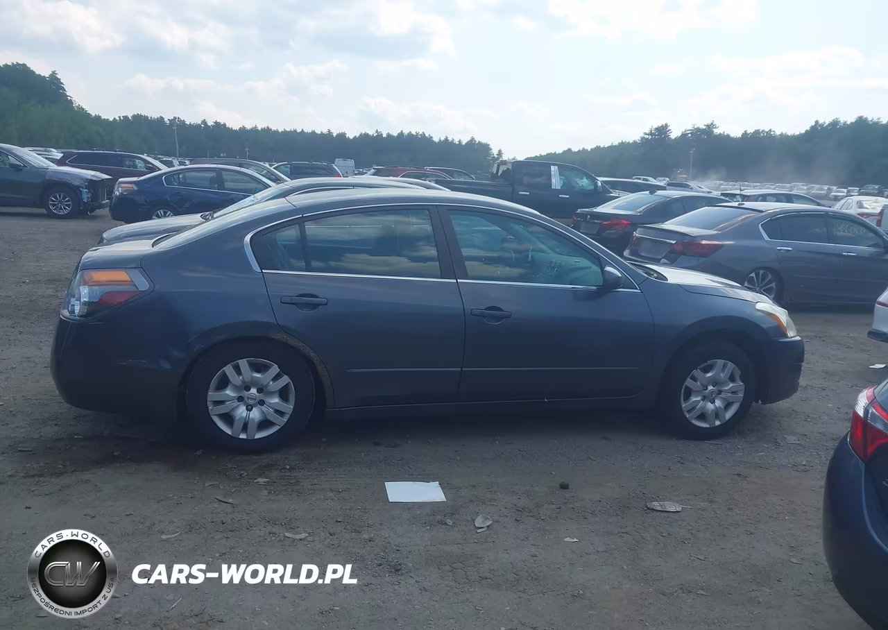 2011 Nissan Altima 2.5 S VIN:1N4AL2APXBC110757 - 13