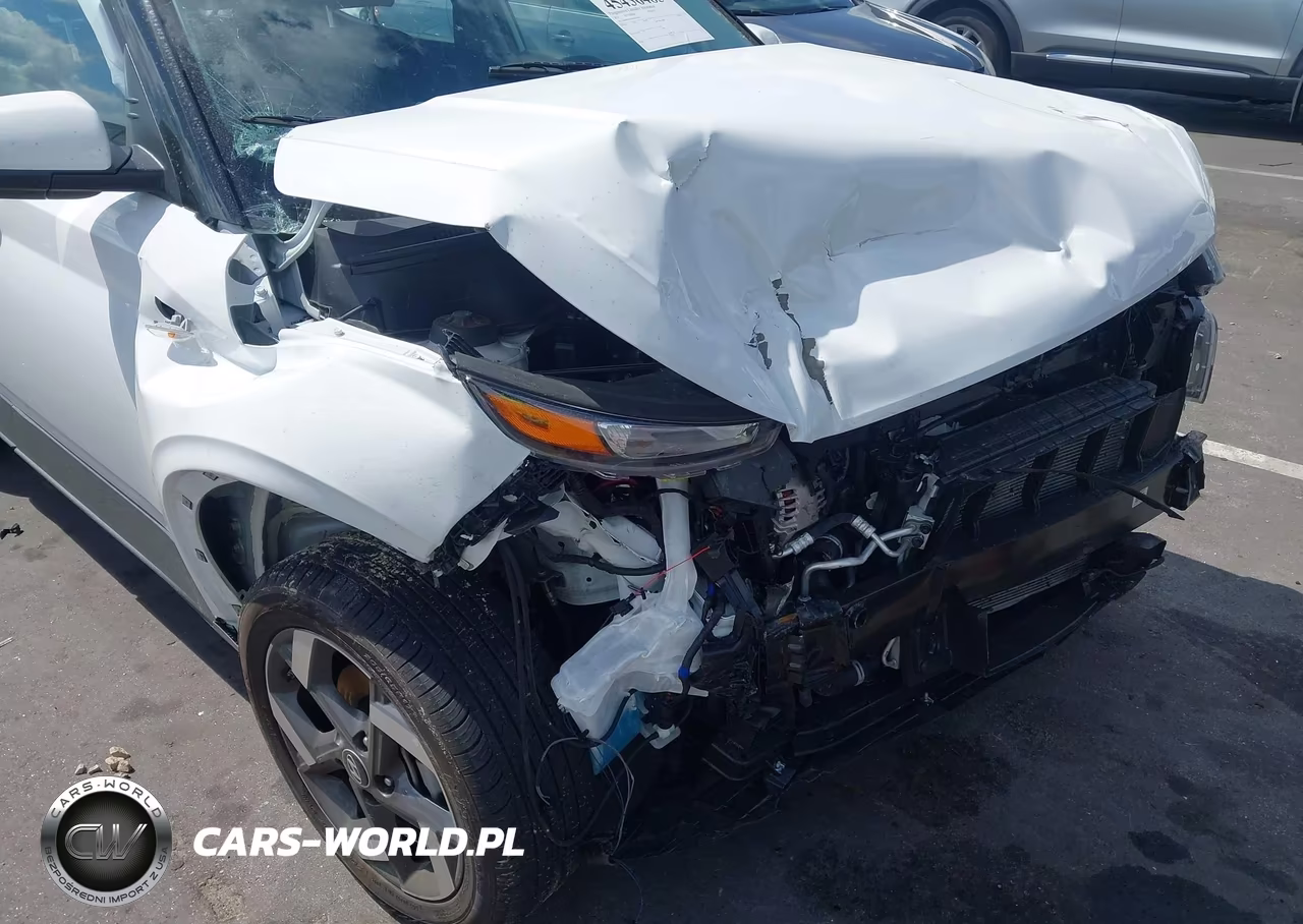 2025 Hyundai Venue Sel VIN:KMHRC8A35SU402304 - 6