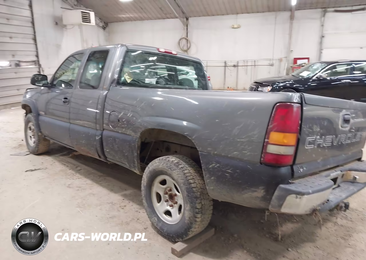 2002 Chevrolet Silverado 1500 VIN:1GCEK19V32Z101021 - 3