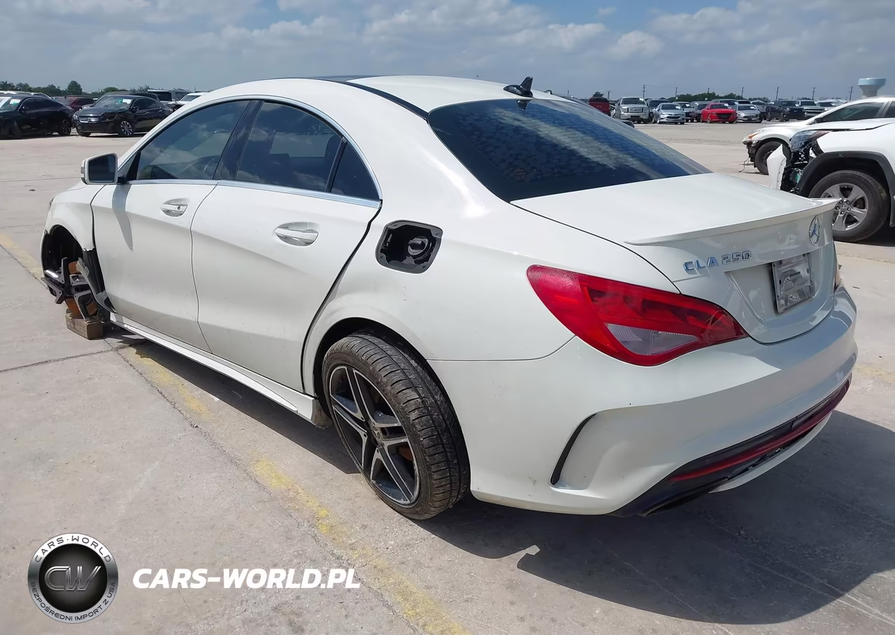 2018 Mercedes-Benz Cla 250 VIN:WDDSJ4EB8JN583967 - 3