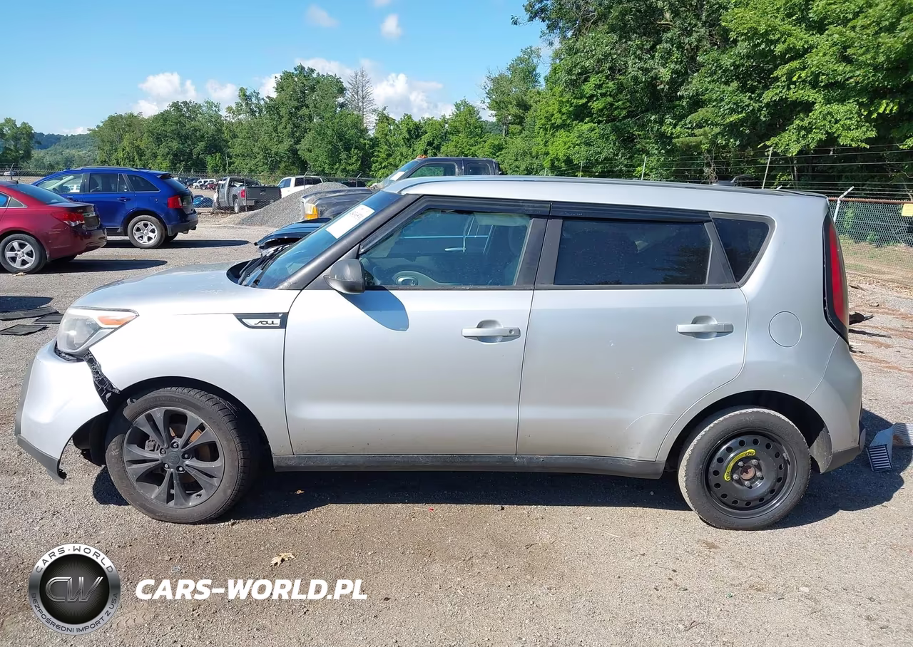 2015 Kia Soul + VIN:KNDJP3A54F7790947 - 15