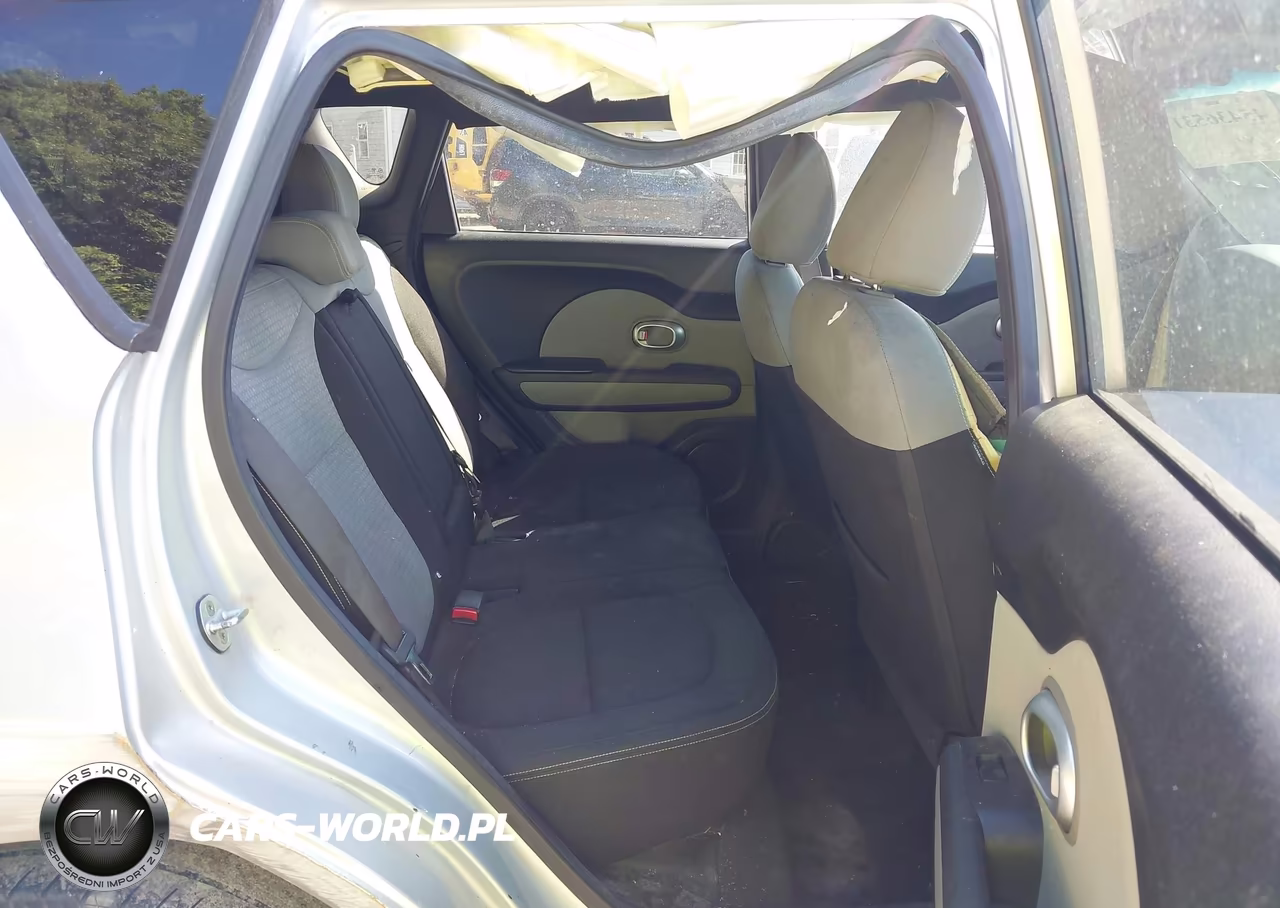 2015 Kia Soul + VIN:KNDJP3A54F7790947 - 8