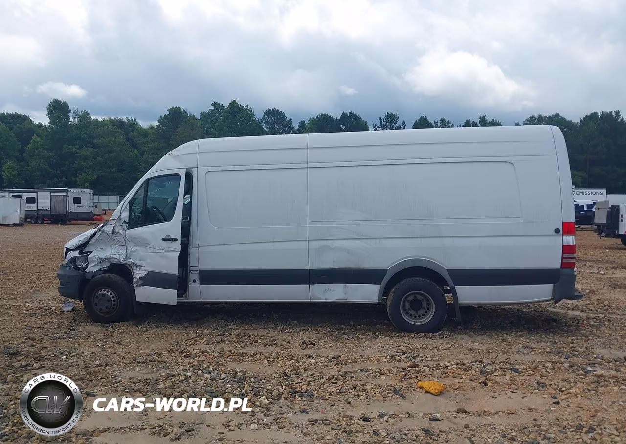 2016 Mercedes-Benz Sprinter 3500 High Roof VIN:WD3PF1DD0GP240290 - 14