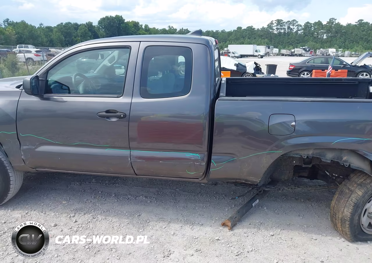 2018 Toyota Tacoma Sr VIN:5TFRX5GN2JX105892 - 14