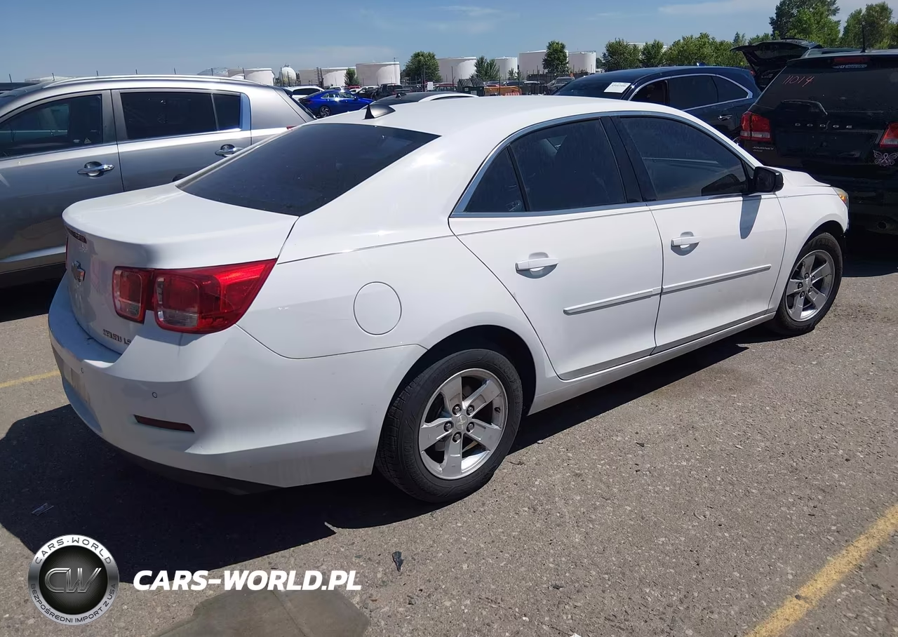 2014 Chevrolet Malibu 1Ls VIN:1G11B5SL8EF240770 - 4