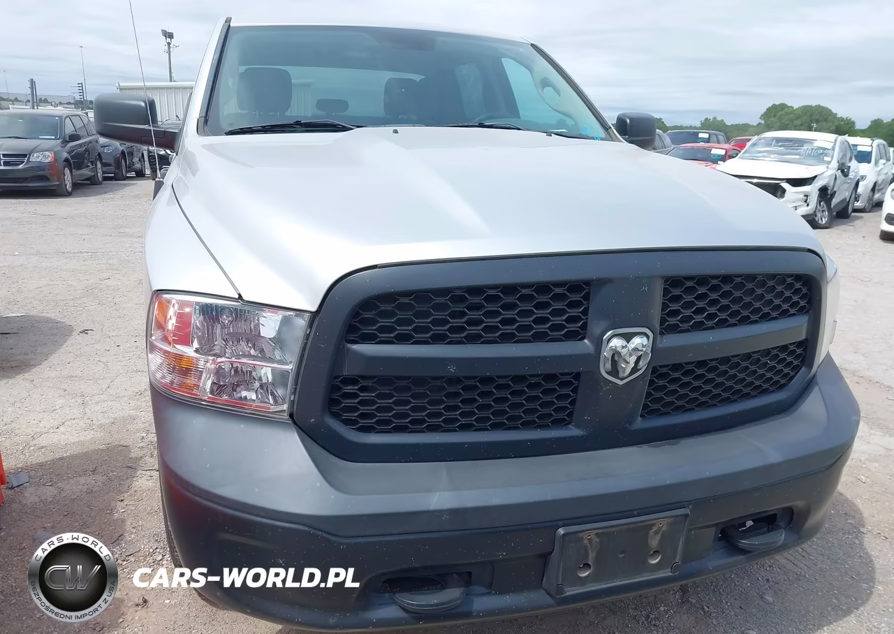 2018 Ram 1500 Tradesman 4X4 5'7 Box VIN:1C6RR7KG5JS106148 - 11
