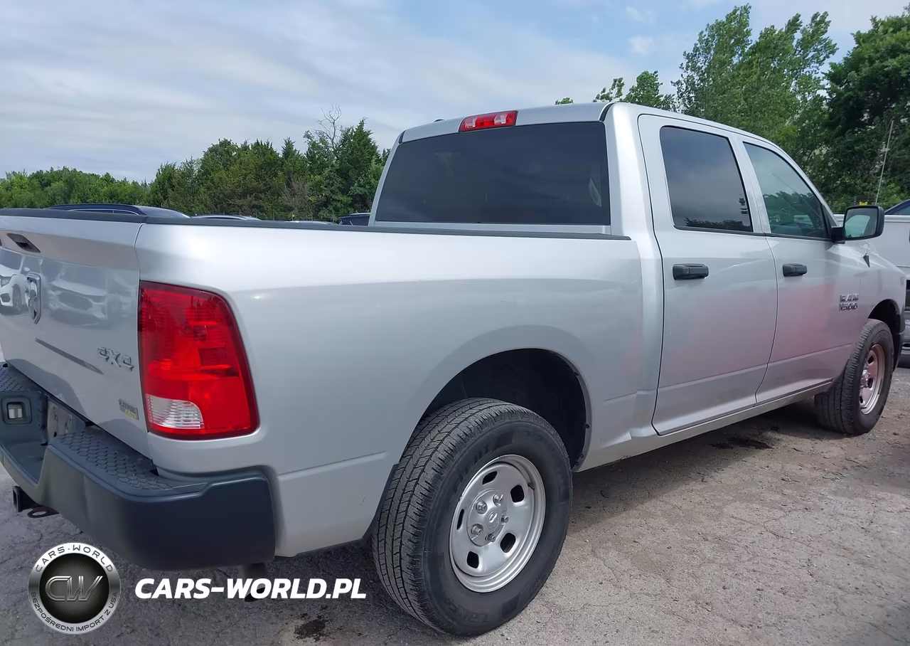 2018 Ram 1500 Tradesman 4X4 5'7 Box VIN:1C6RR7KG5JS106148 - 12