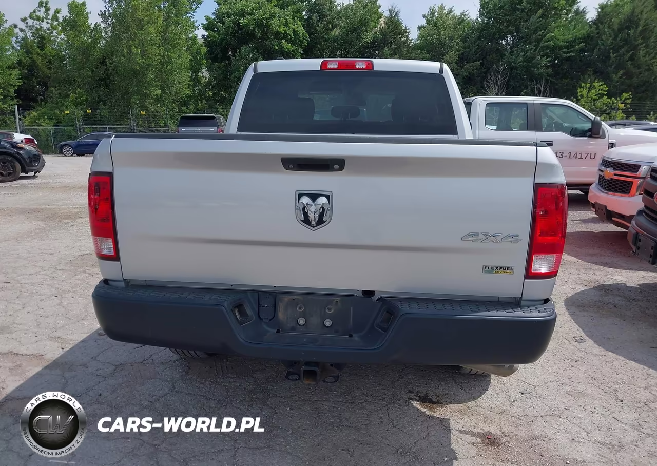 2018 Ram 1500 Tradesman 4X4 5'7 Box VIN:1C6RR7KG5JS106148 - 15