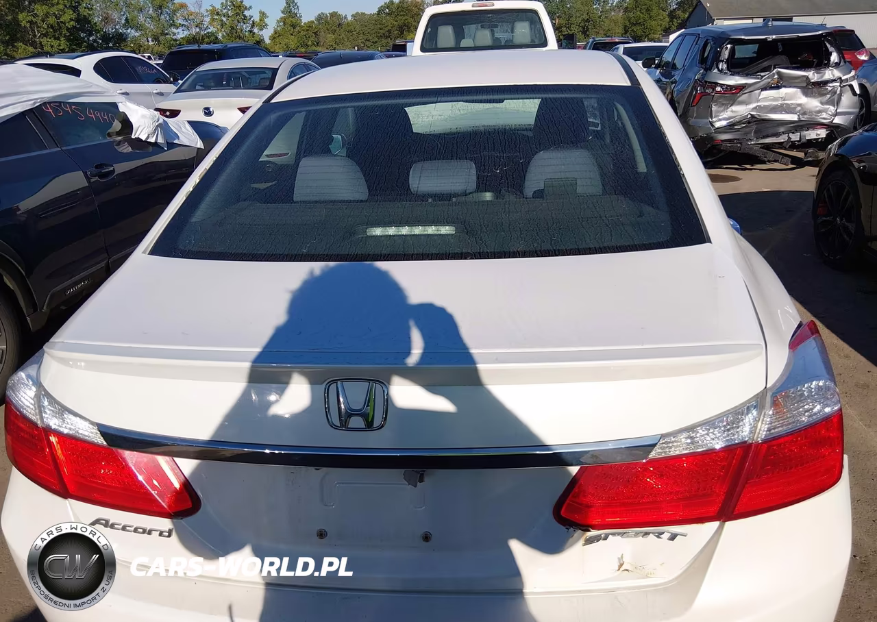 2015 Honda Accord Sport VIN:1HGCR2F50FA159610 - 16