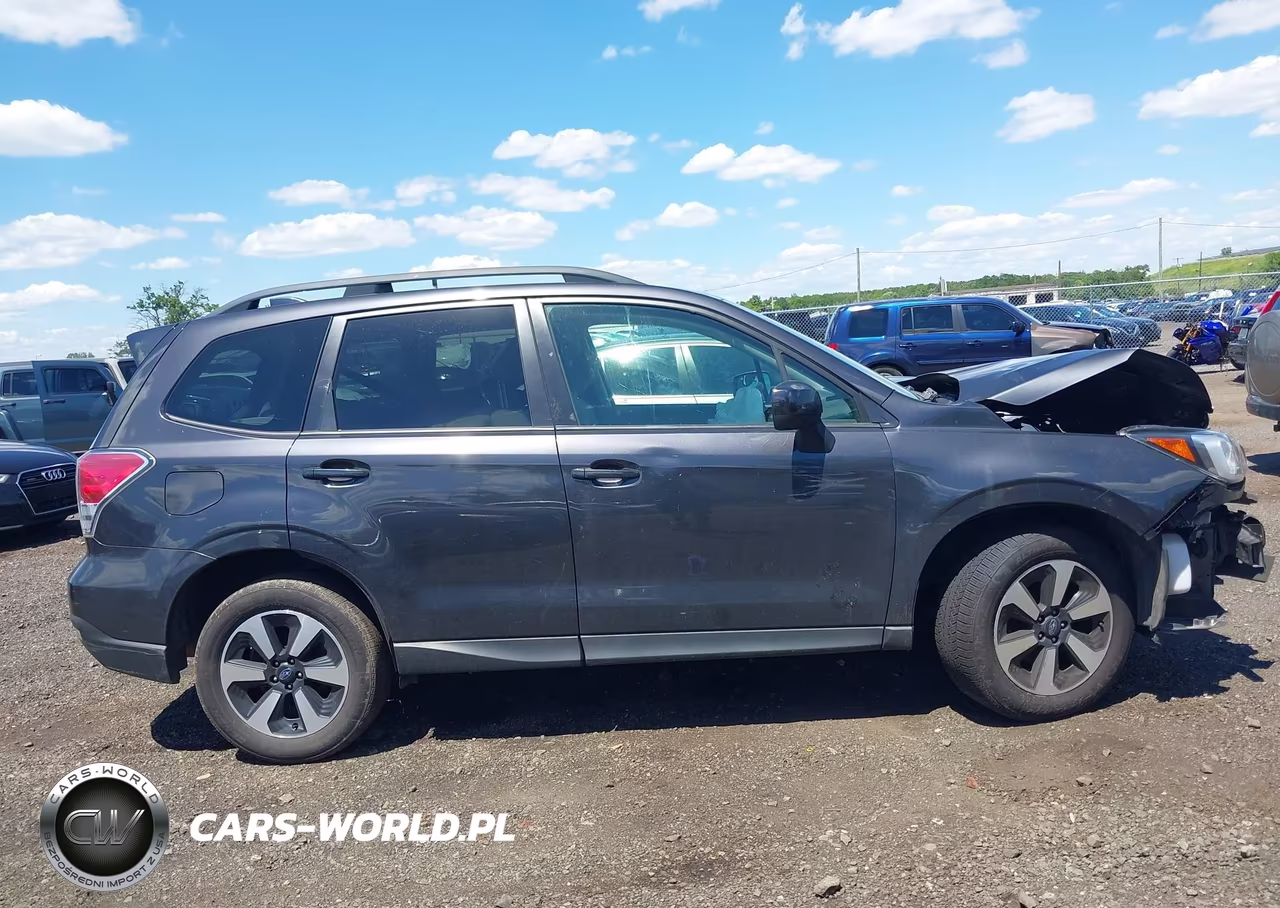 2018 Subaru Forester 2.5I Premium VIN:JF2SJAEC9JH580402 - 14
