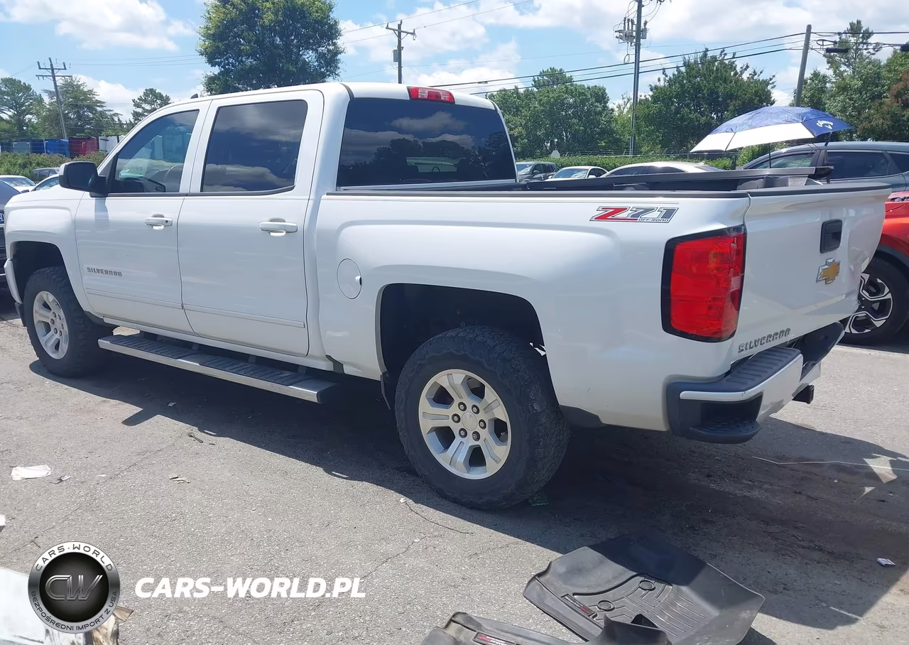 2017 Chevrolet Silverado 1500 Lt VIN:3GCUKREC4HG506666 - 3