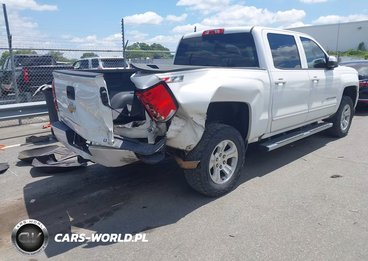 2017 Chevrolet Silverado 1500 Lt VIN:3GCUKREC4HG506666 - 4