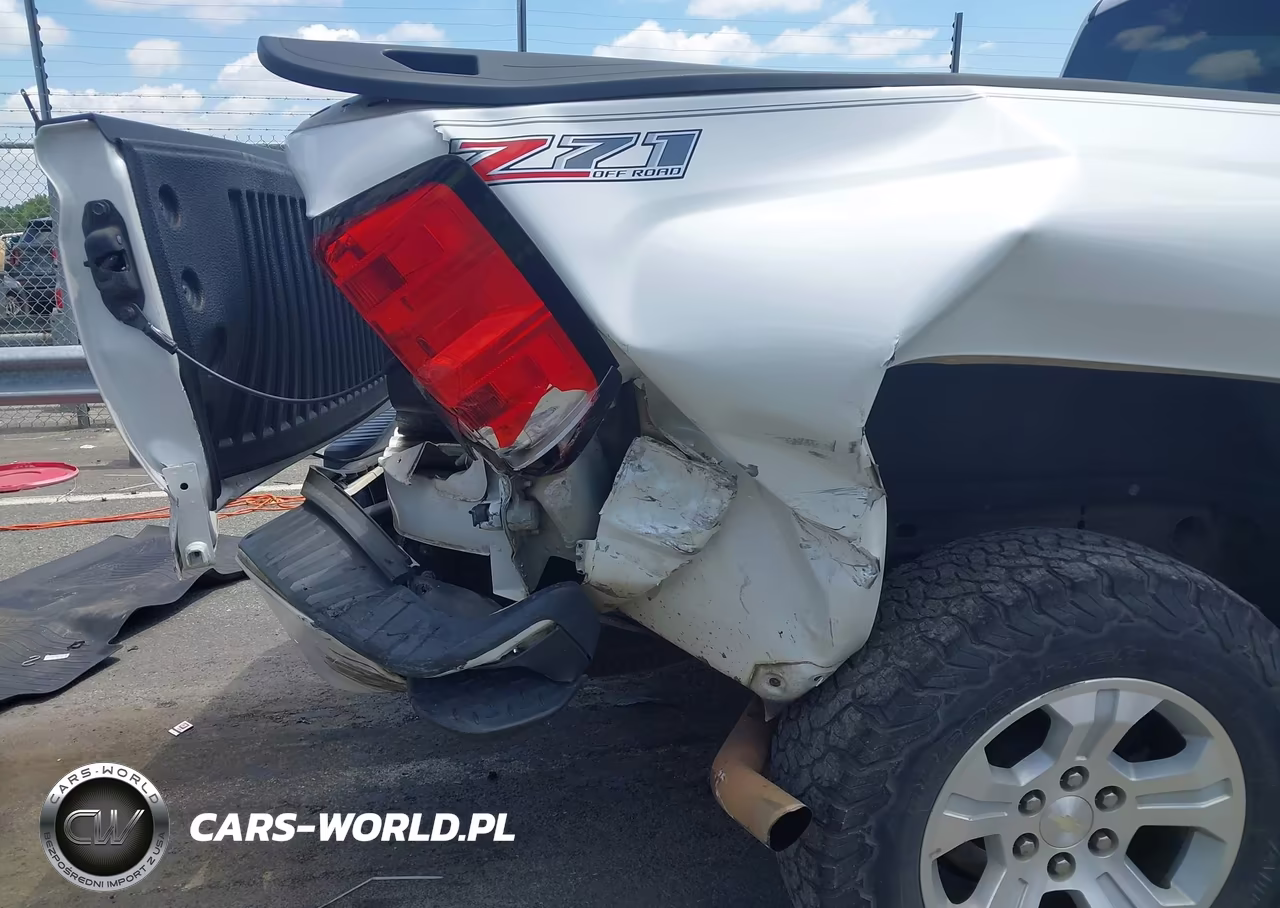 2017 Chevrolet Silverado 1500 Lt VIN:3GCUKREC4HG506666 - 6