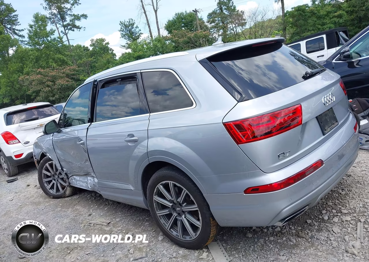 2017 Audi Q7 2.0T Premium VIN:WA1LHAF70HD045339 - 14