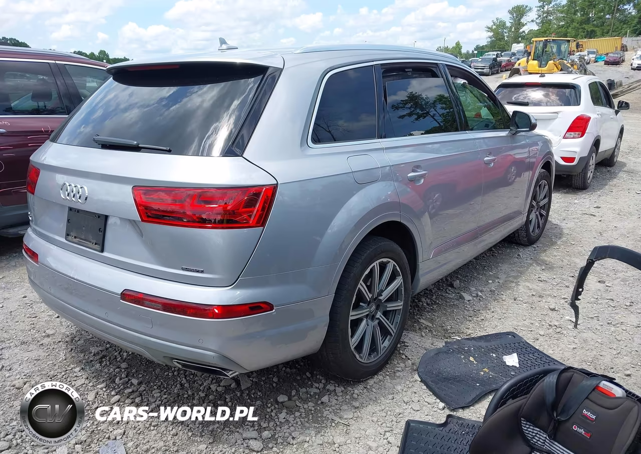 2017 Audi Q7 2.0T Premium VIN:WA1LHAF70HD045339 - 4