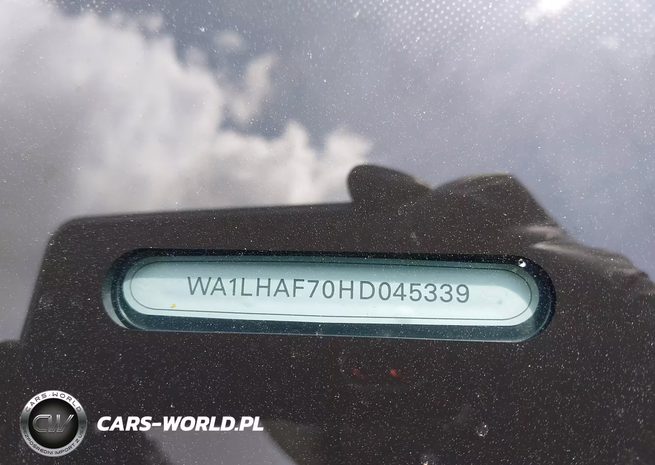 2017 Audi Q7 2.0T Premium VIN:WA1LHAF70HD045339 - 9