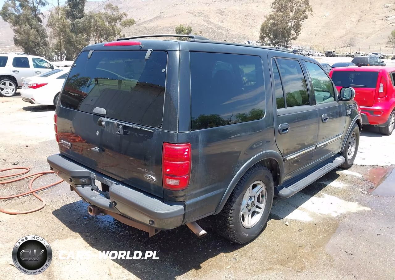 2001 Ford Expedition Xlt VIN:1FMEU15L51LB02036 - 4