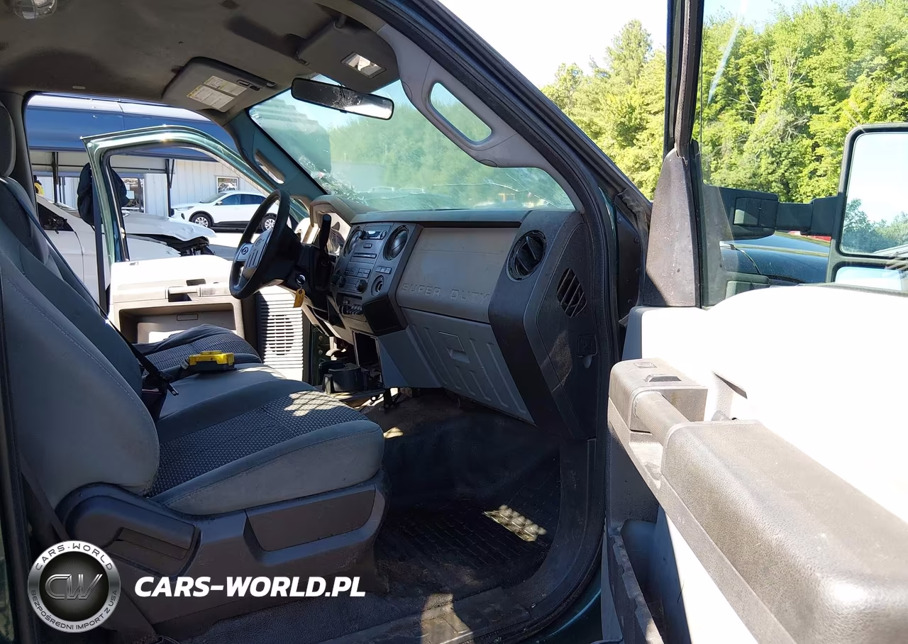 2012 Ford F-350 Chassis Xl-Xlt VIN:1FDRF3HT0CEA49370 - 5