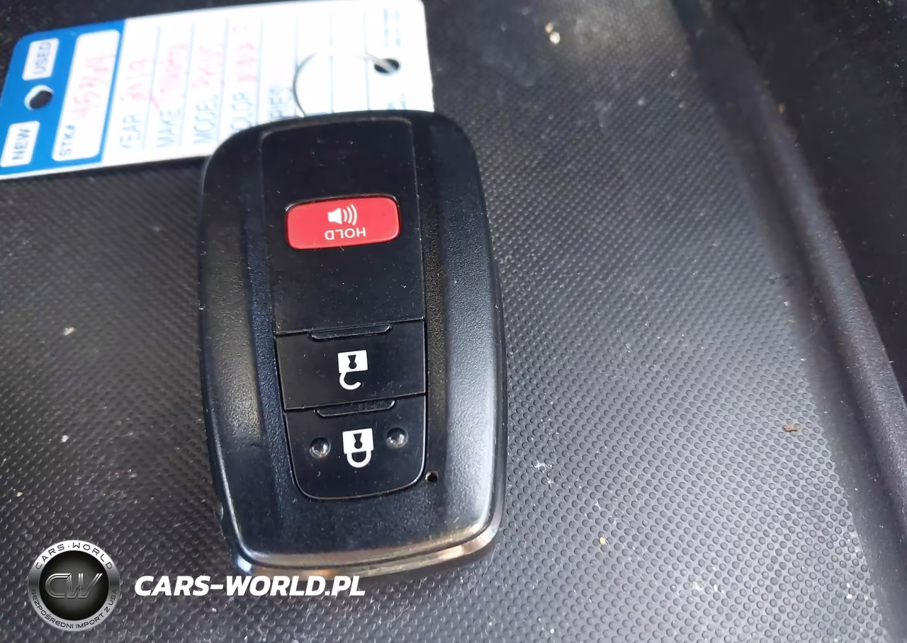 2019 Toyota Prius Le VIN:JTDL9RFU1K3012130 - 11