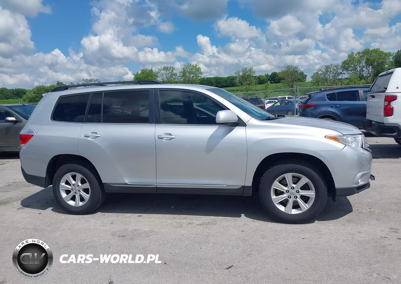 2011 Toyota Highlander Base V6 VIN:5TDBK3EH8BS050616 - 13