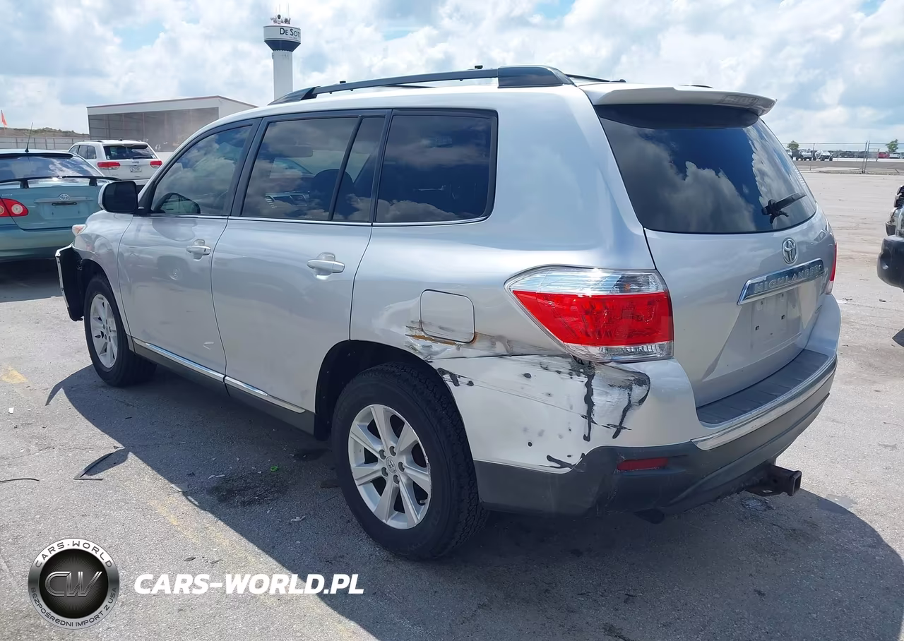 2011 Toyota Highlander Base V6 VIN:5TDBK3EH8BS050616 - 17