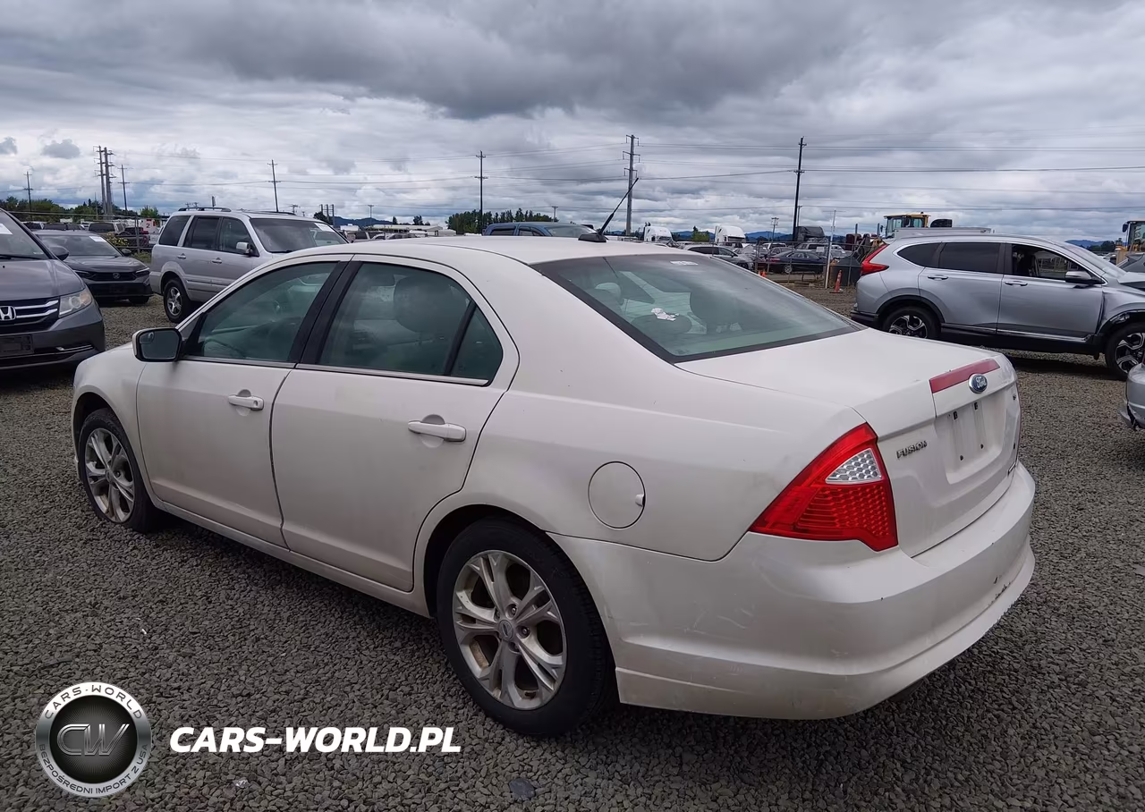 2012 Ford Fusion Se VIN:3FAHP0HG8CR187899 - 3