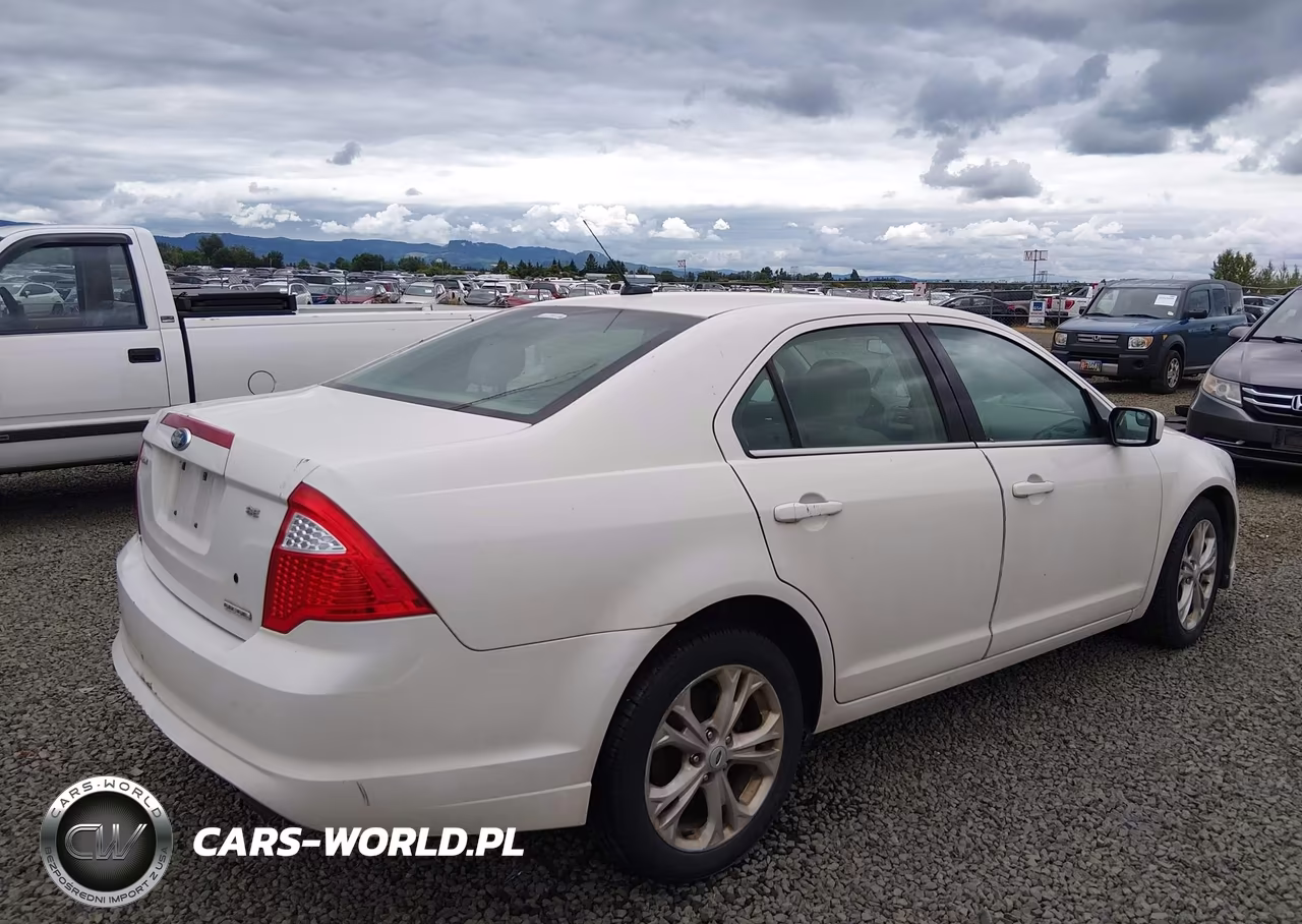 2012 Ford Fusion Se VIN:3FAHP0HG8CR187899 - 4