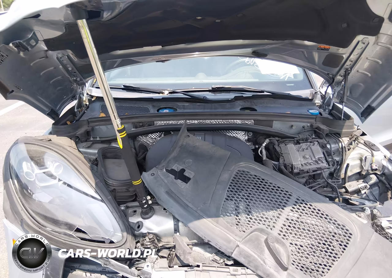 2020 Porsche Macan VIN:WP1AA2A54LLB09781 - 10