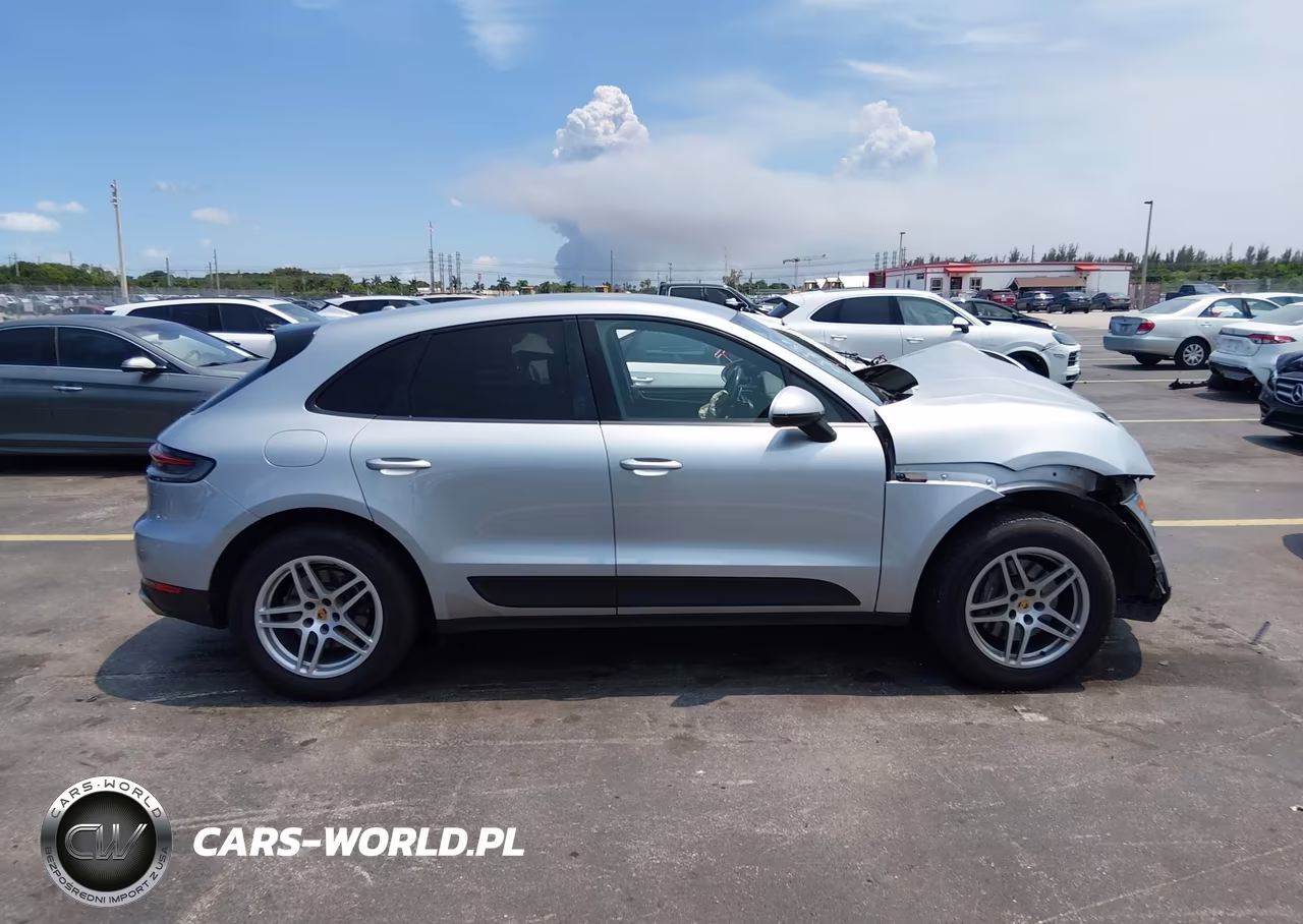 2020 Porsche Macan VIN:WP1AA2A54LLB09781 - 14