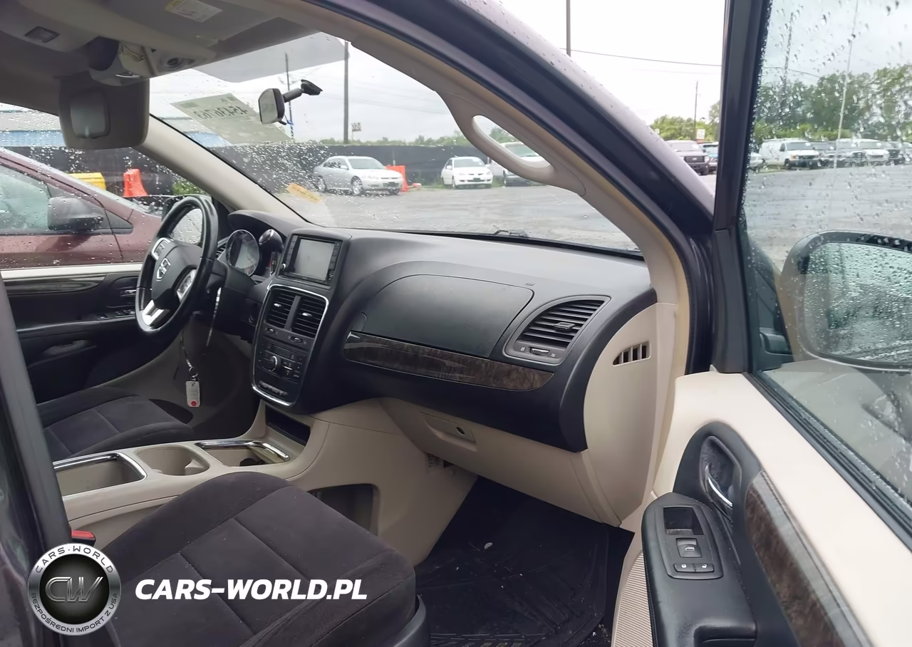 2011 Dodge Grand Caravan Crew VIN:2D4RN5DG9BR693305 - 5