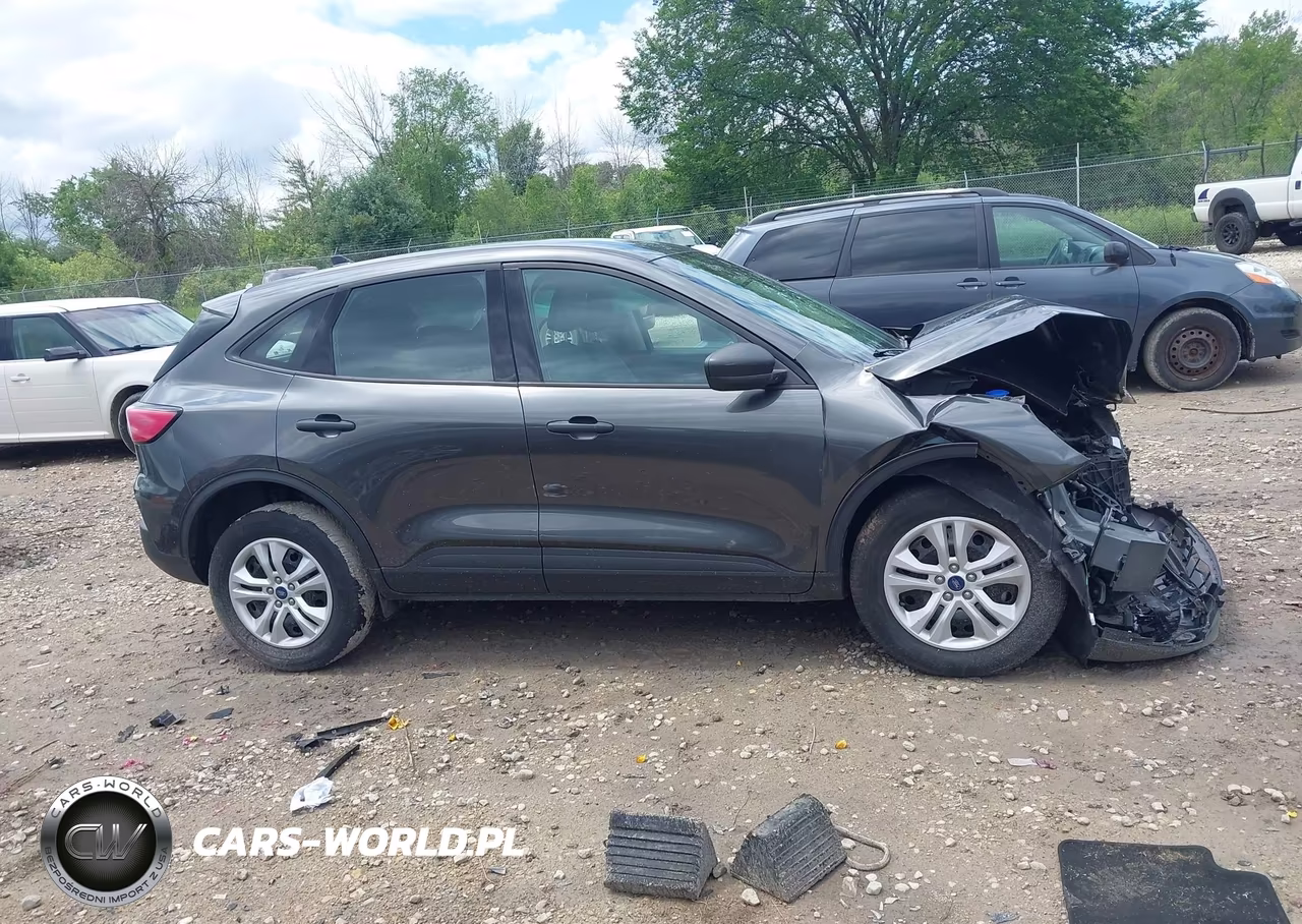 2020 Ford Escape S VIN:1FMCU9F61LUA56748 - 14