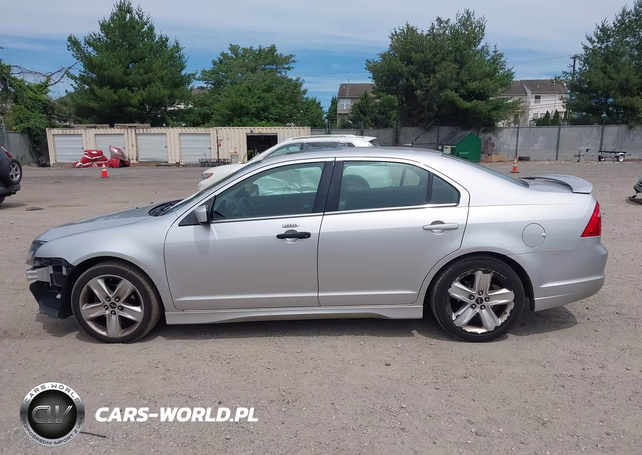 2011 Ford Fusion Sport VIN:3FAHP0KC1BR132196 - 14