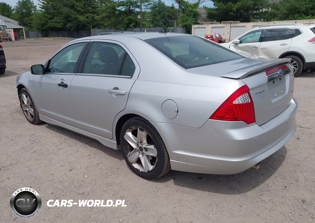 2011 Ford Fusion Sport VIN:3FAHP0KC1BR132196 - 3