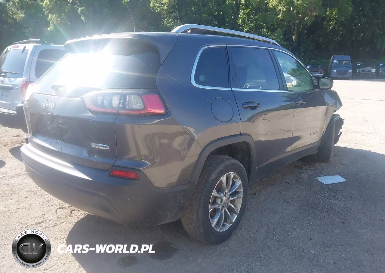 2019 Jeep Cherokee Latitude Plus Fwd VIN:1C4PJLLB3KD154594 - 4