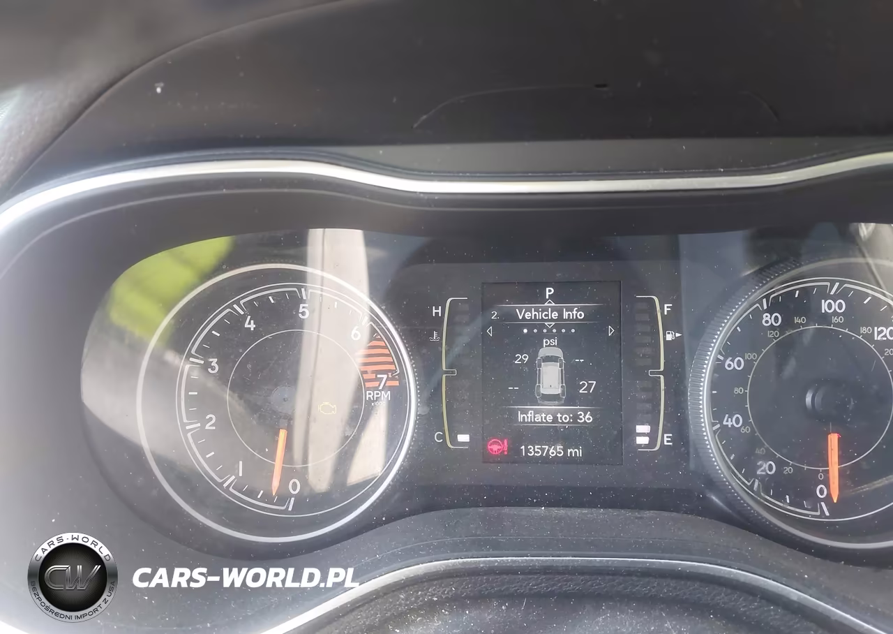 2019 Jeep Cherokee Latitude Plus Fwd VIN:1C4PJLLB3KD154594 - 7