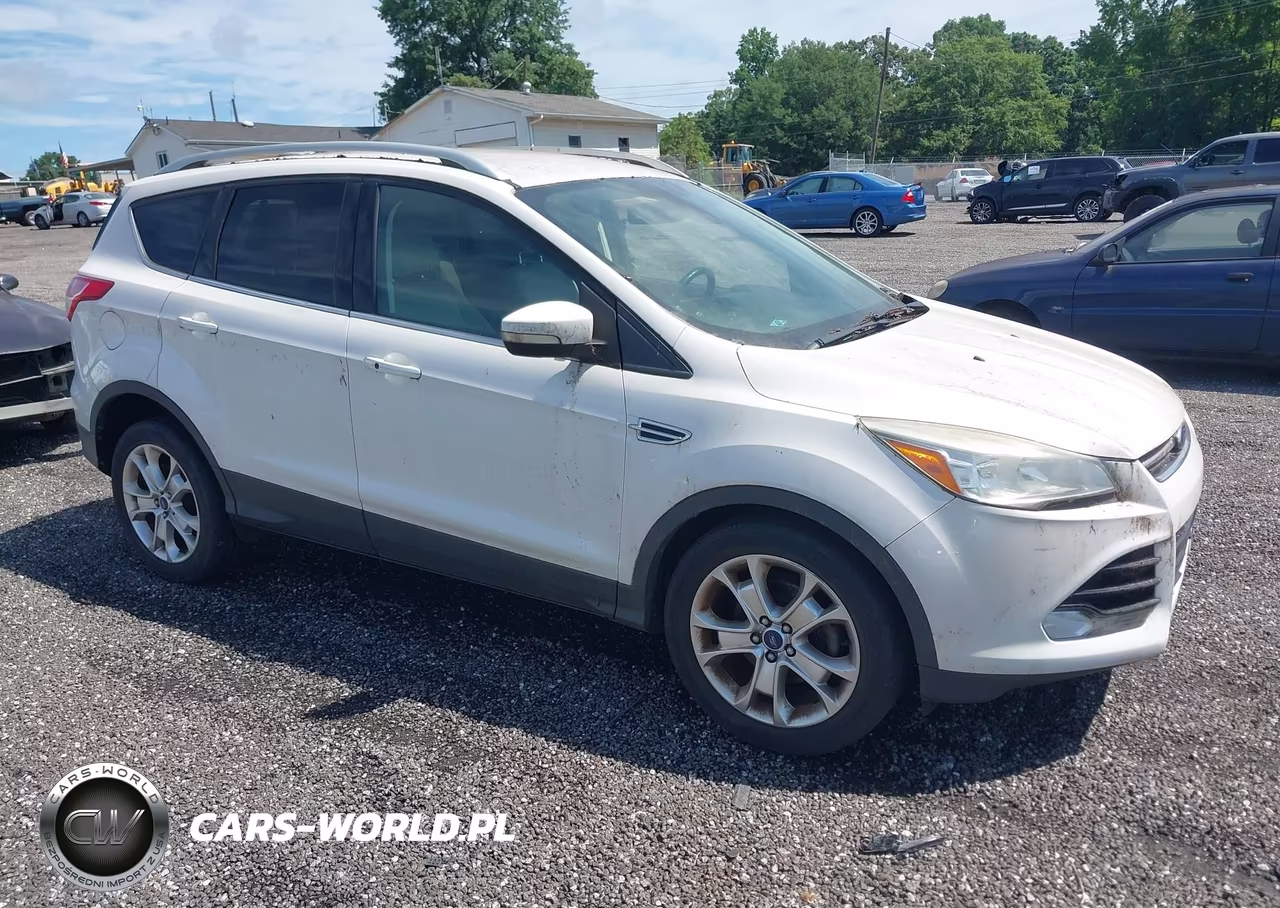 2014 Ford Escape Titanium – zdjęcie 1 z 11