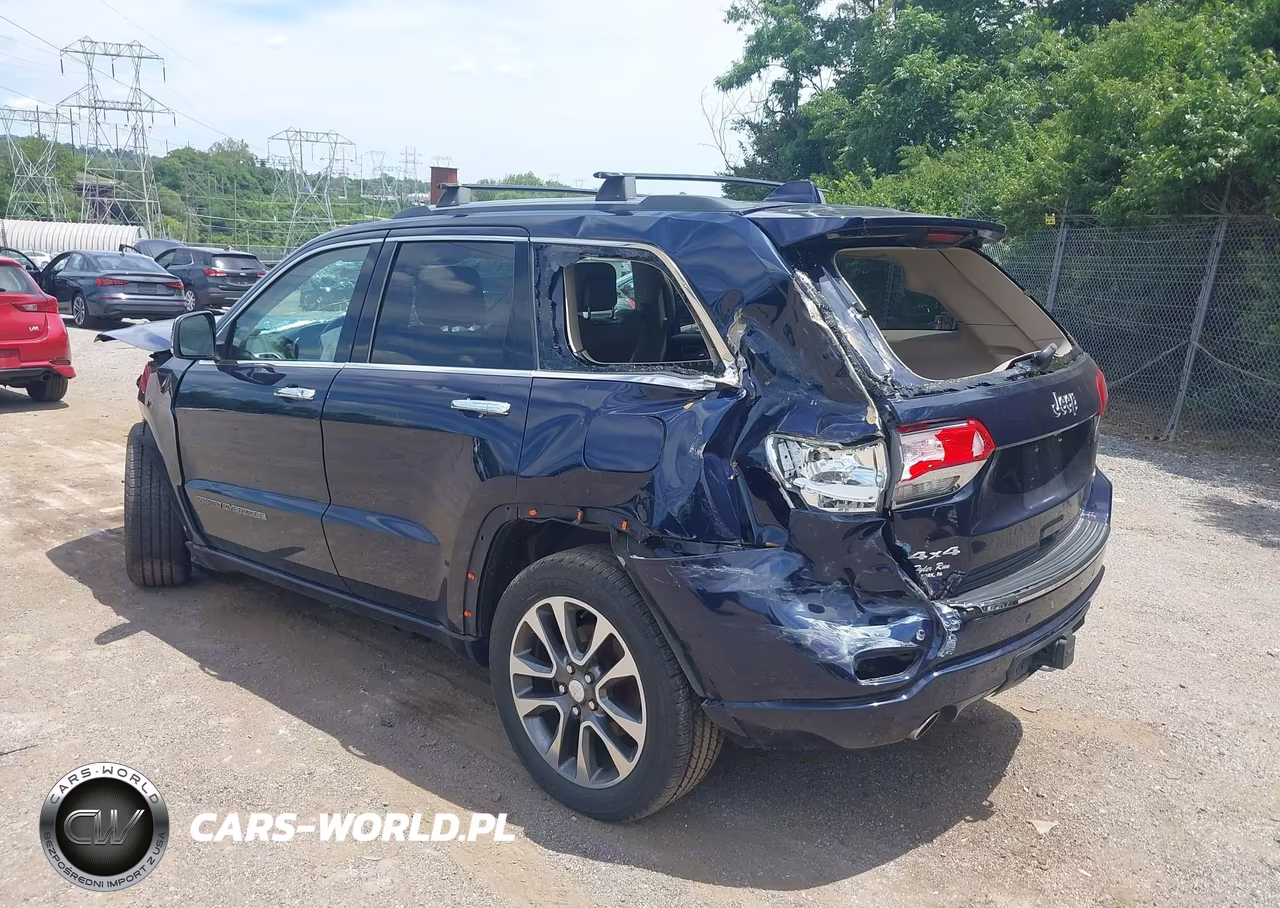 2017 Jeep Grand Cherokee Overland 4X4 VIN:1C4RJFCG8HC772496 - 3