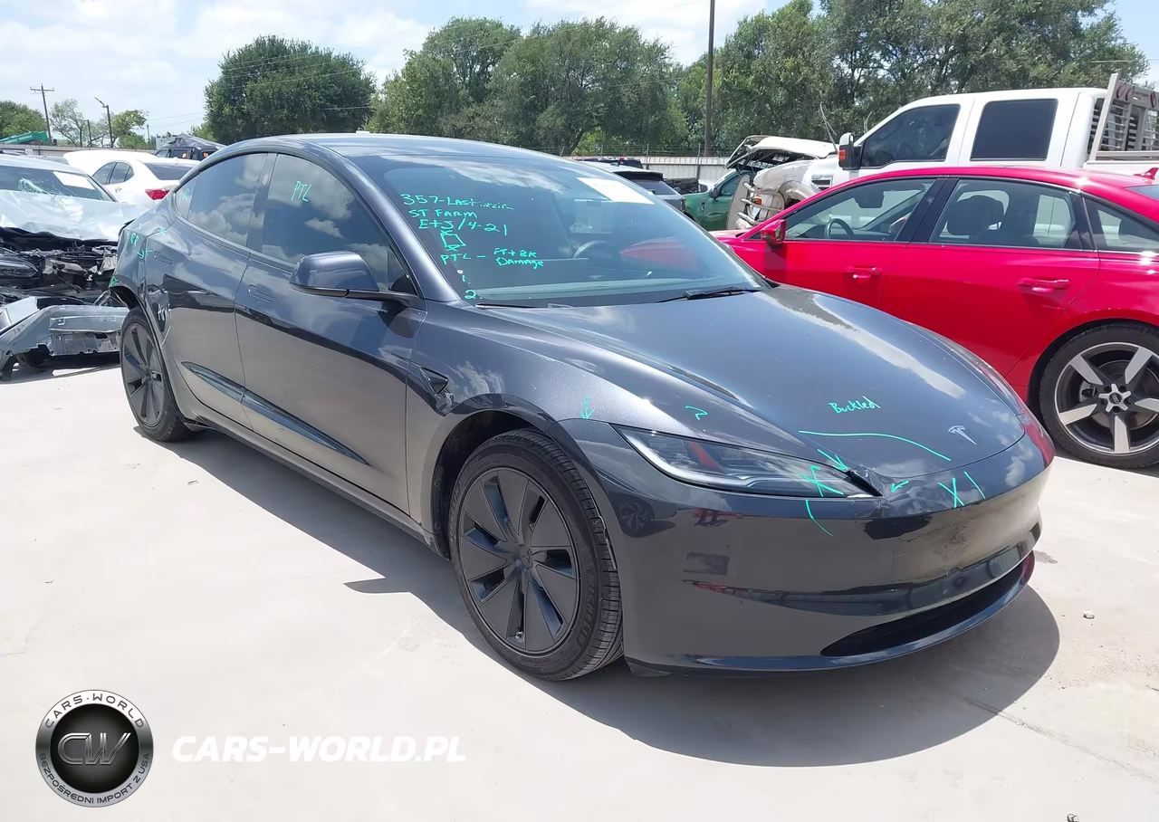 2025 Tesla Model 3 Long Range Rear-Wheel Drive-Standard Rear-Wheel Drive – zdjęcie 1 z 20