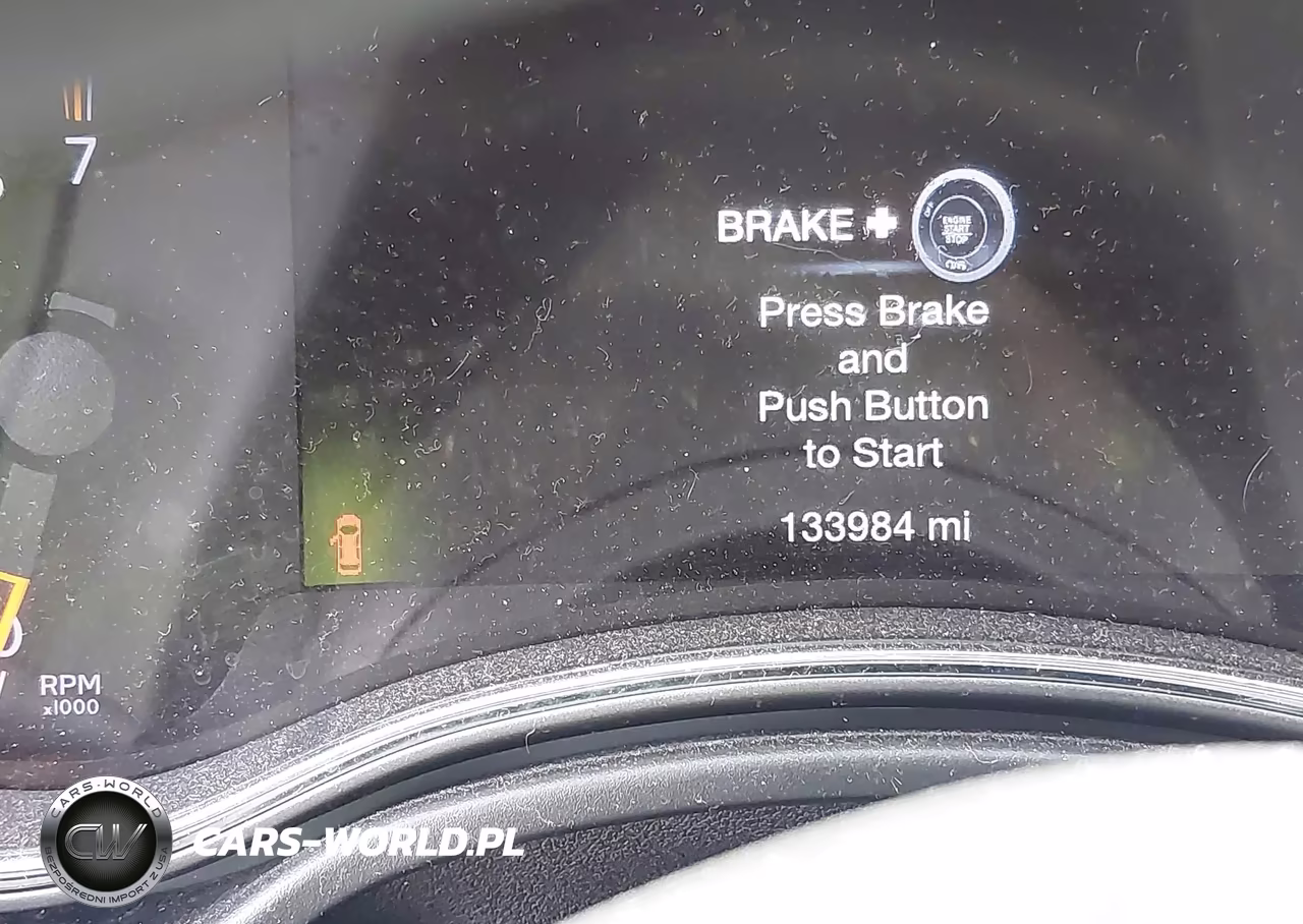 2019 Jeep Grand Cherokee Altitude 4X4 VIN:1C4RJFAG1KC562204 - 16