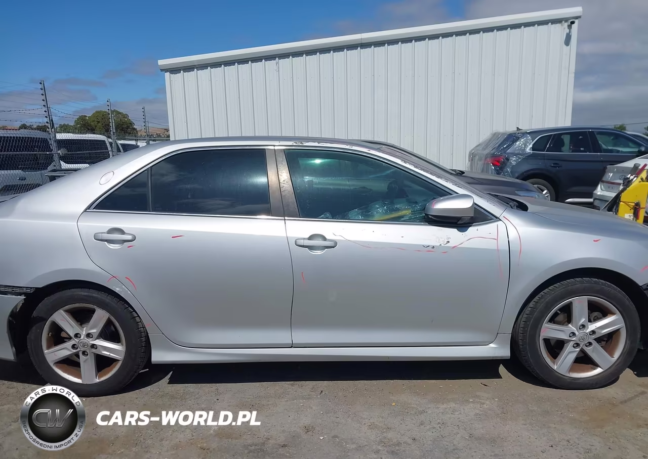 2014 Toyota Camry Se VIN:4T1BF1FK5EU381278 - 13