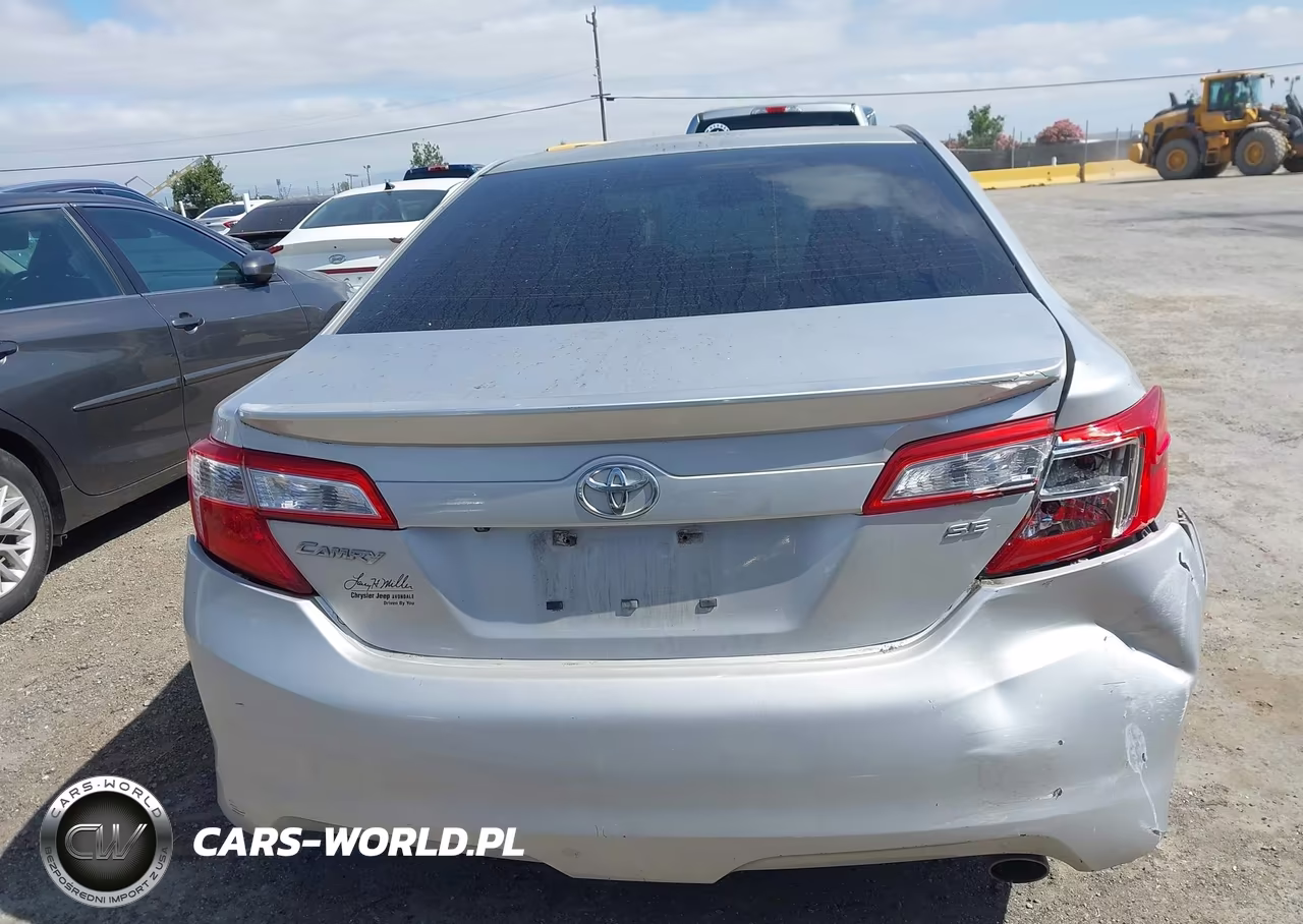 2014 Toyota Camry Se VIN:4T1BF1FK5EU381278 - 16