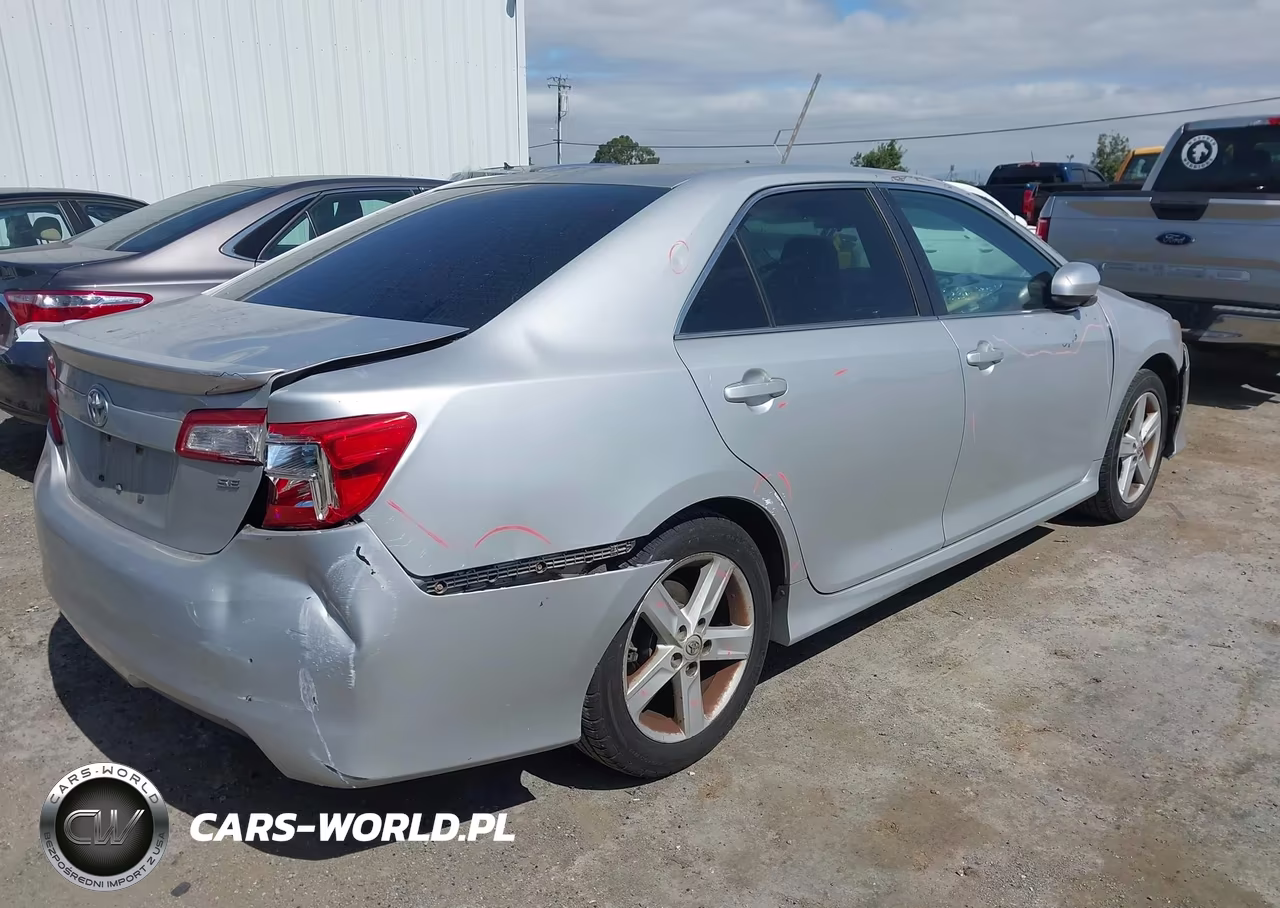 2014 Toyota Camry Se VIN:4T1BF1FK5EU381278 - 4